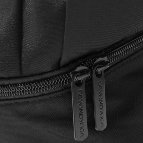 NEW Beyond Yoga Black Convertible Gym Bag Backpack Tote main image 6